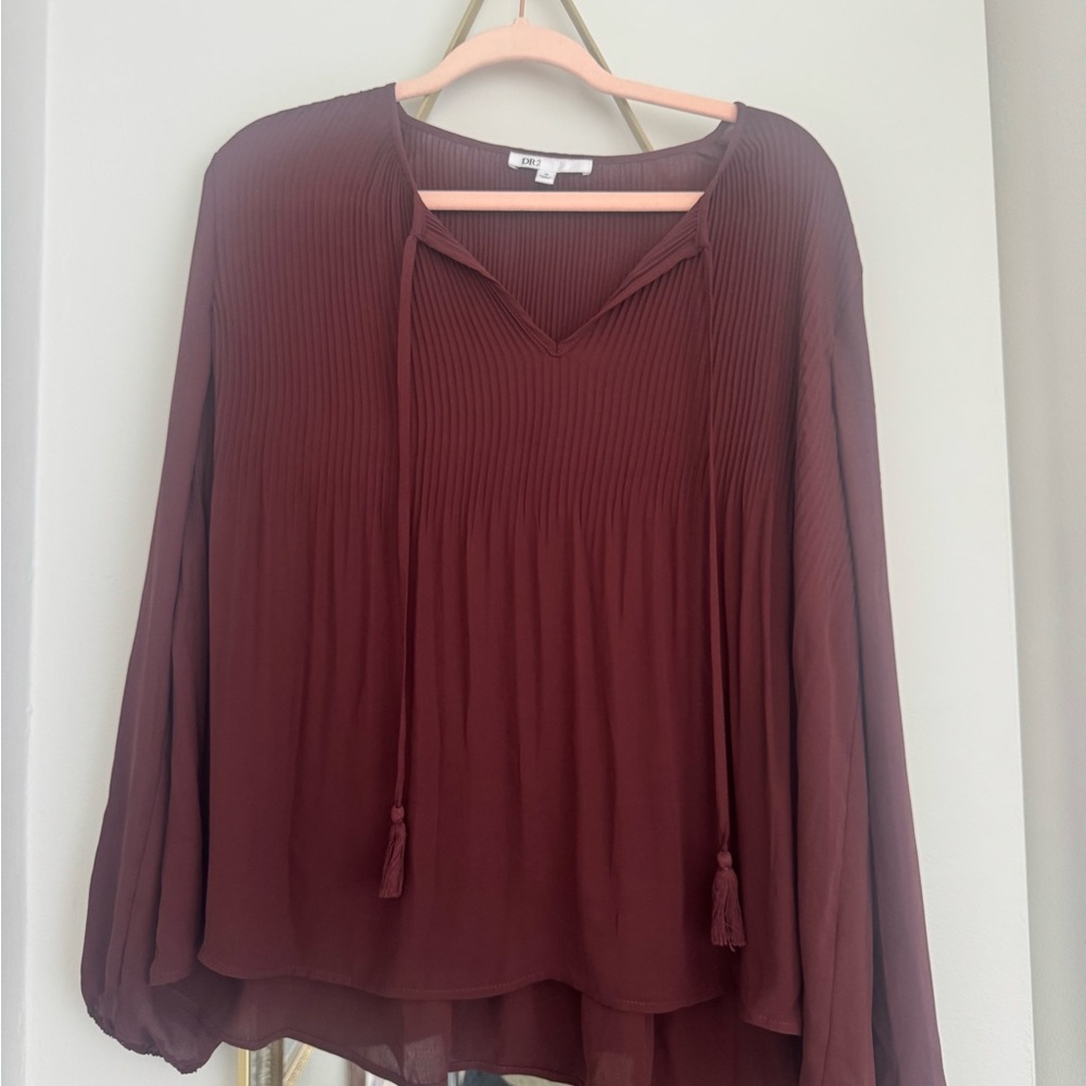 DR2 Women's Pleated Tassel V-Neck Blouse - Maroon